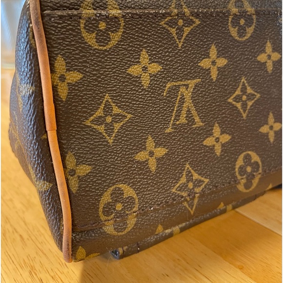 Louis Vuitton Canvas Manhattan PM Satchel Handbag - Picture 11 of 16